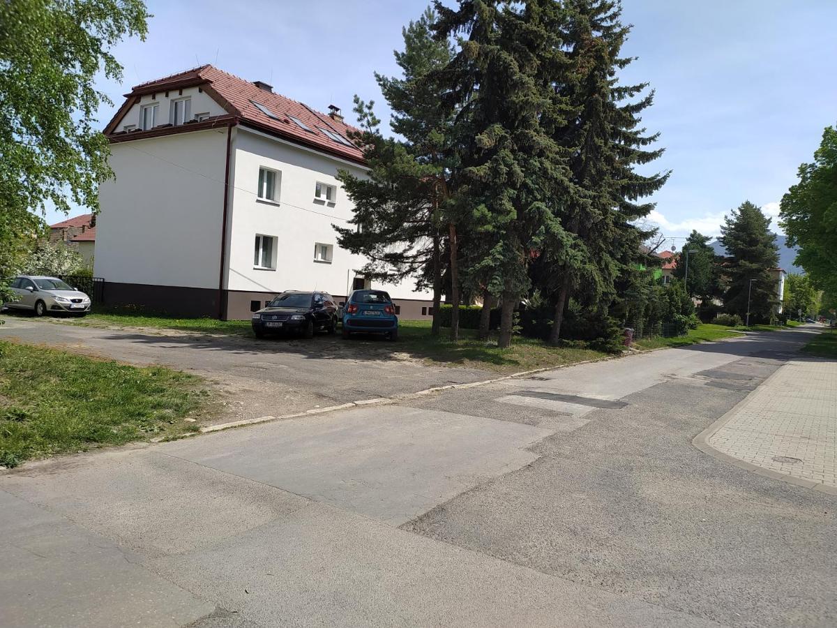 Apartman Fillomena Liptovský Mikuláš Eksteriør bilde